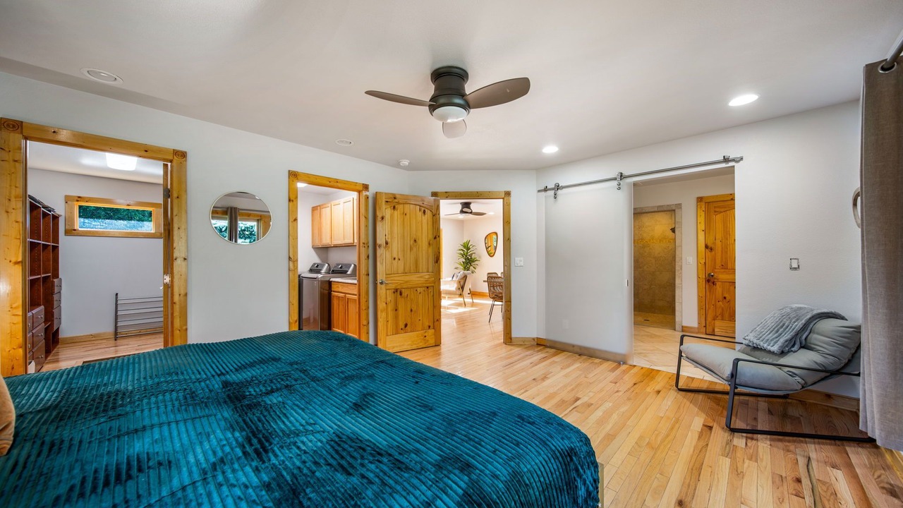 Photo of Bedroom in Hermosa