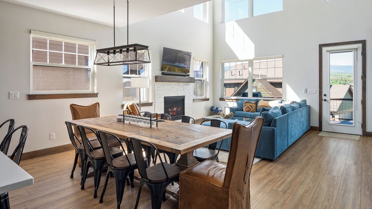 Photo of Livingroom in Rendezvous