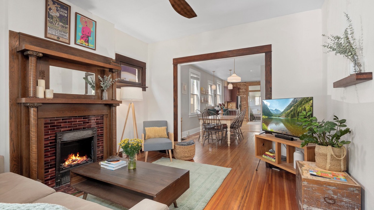 Photo of Livingroom in Capitol Hill
