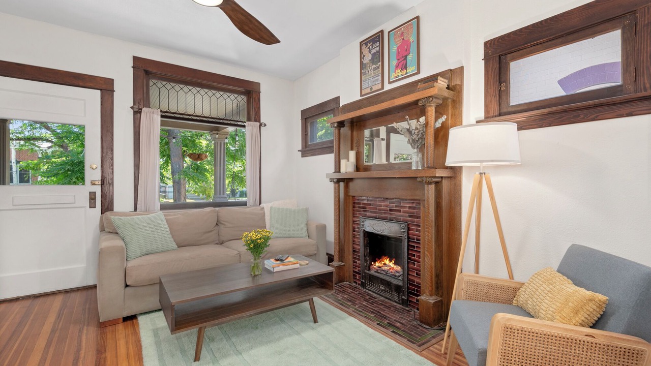 Photo of Livingroom in Capitol Hill