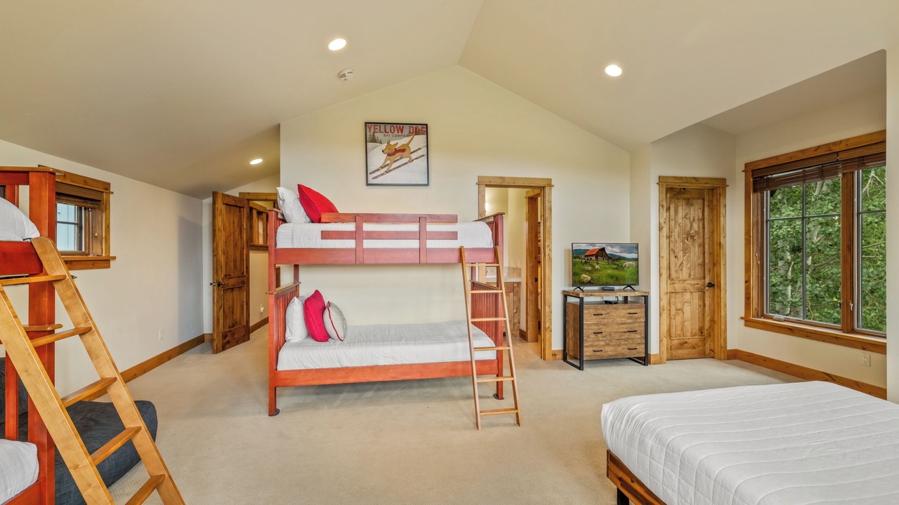 Photo of Bedroom in Steamboat Springs