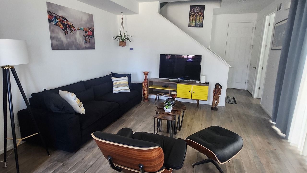 Photo of Livingroom in Tollgate Overlook