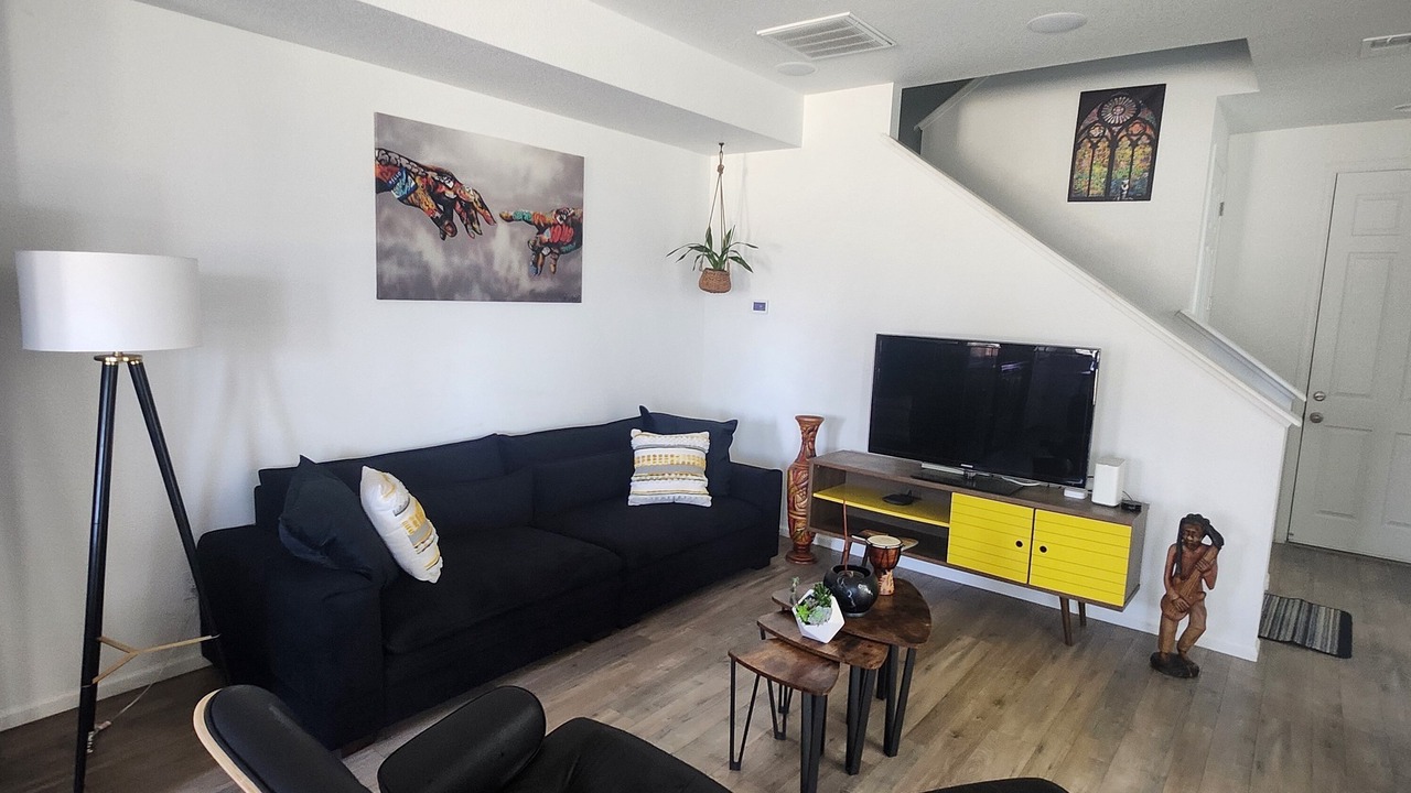 Photo of Livingroom in Tollgate Overlook