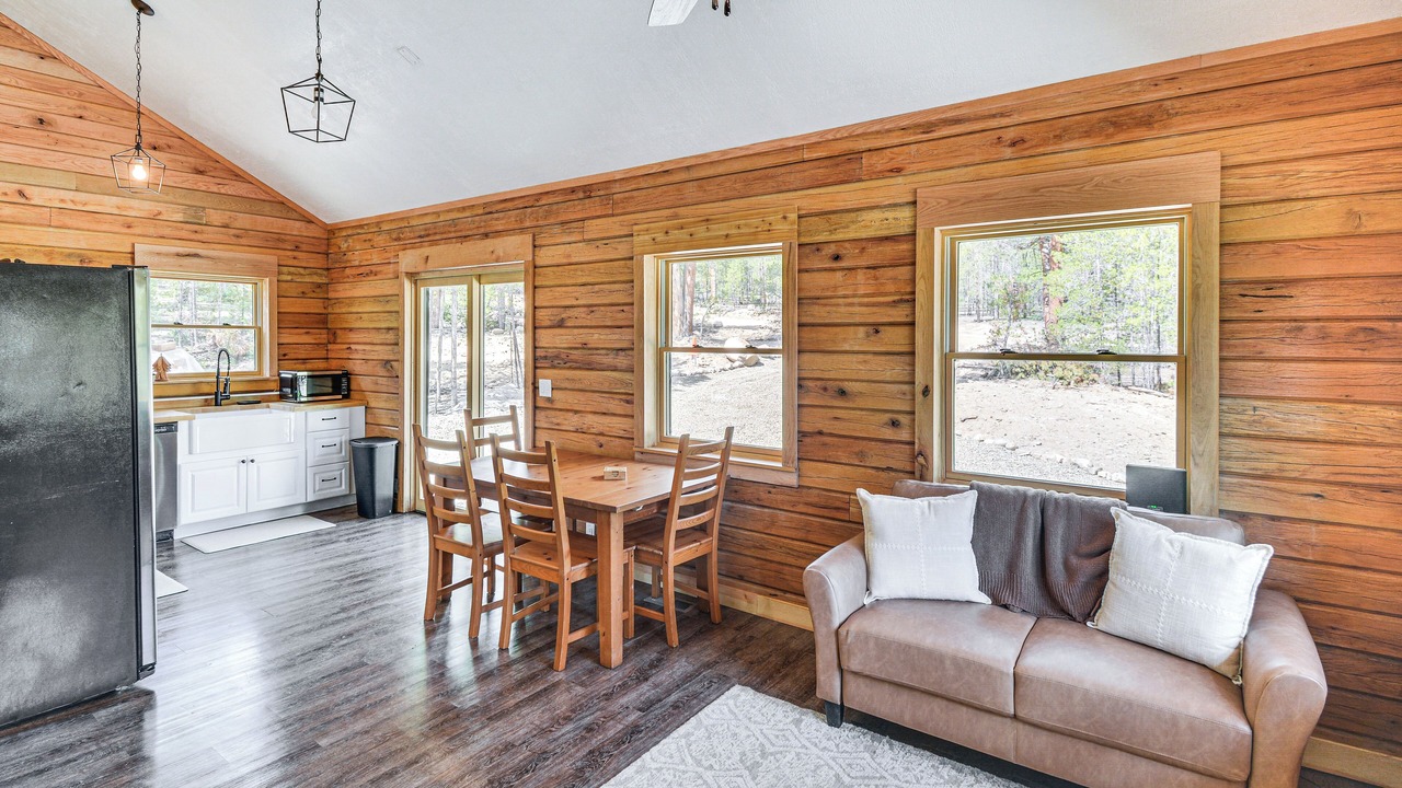 Photo of Bedroom in Twin Lakes