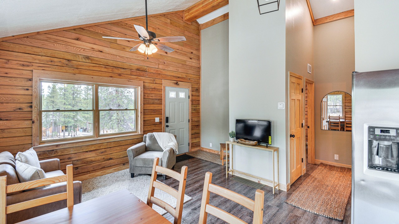 Photo of Livingroom in Twin Lakes