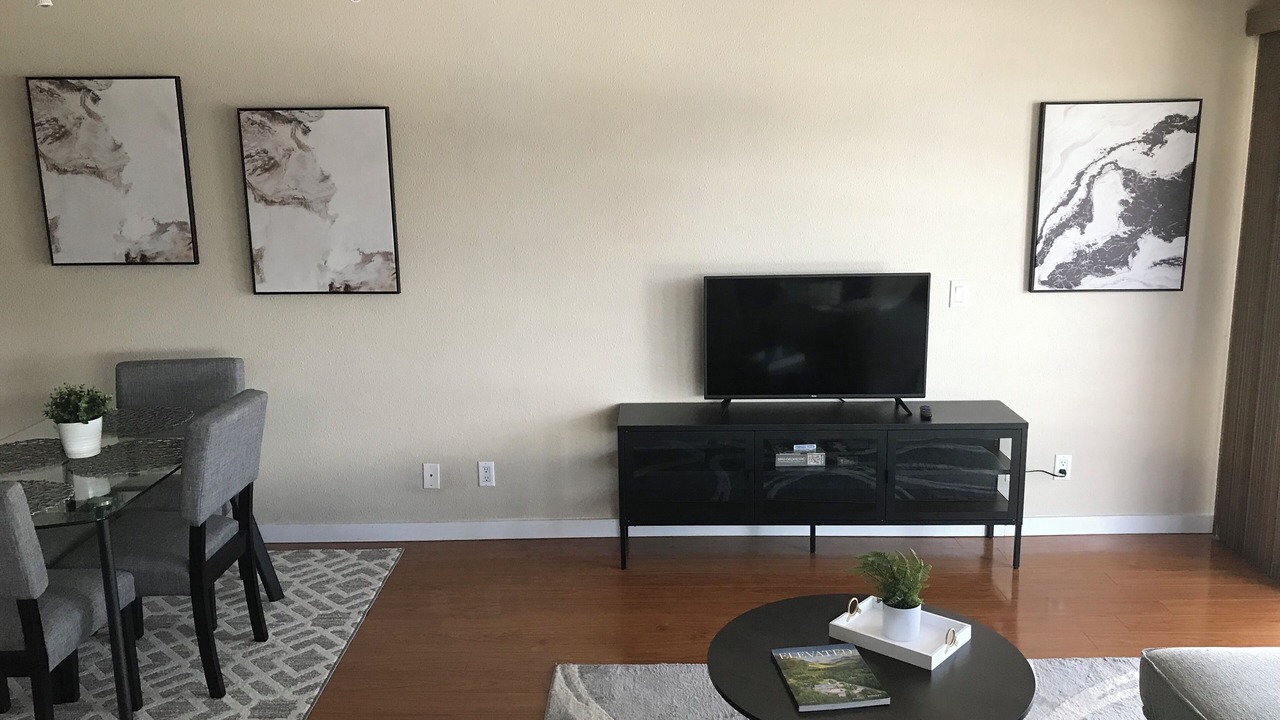 Photo of Livingroom in Five Points