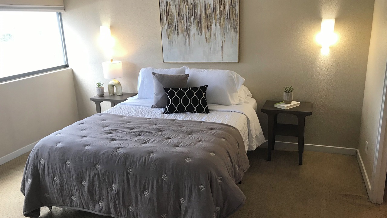 Photo of Bedroom in Five Points