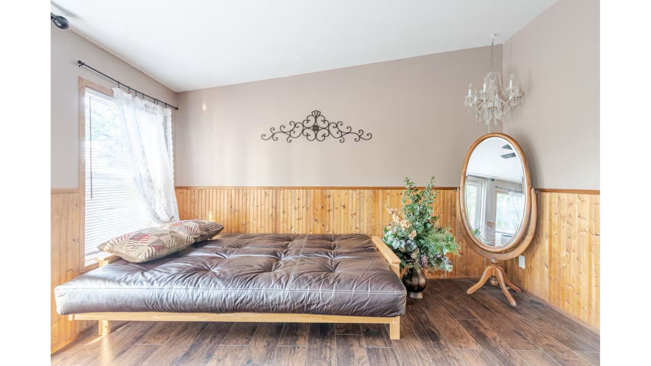 Photo of Bedroom in Lazear