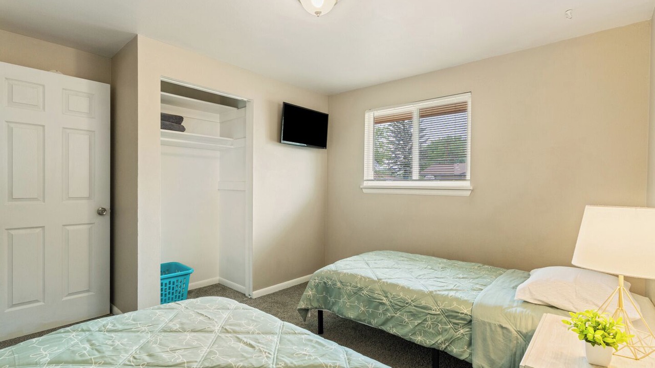Photo of Bedroom in Dupont