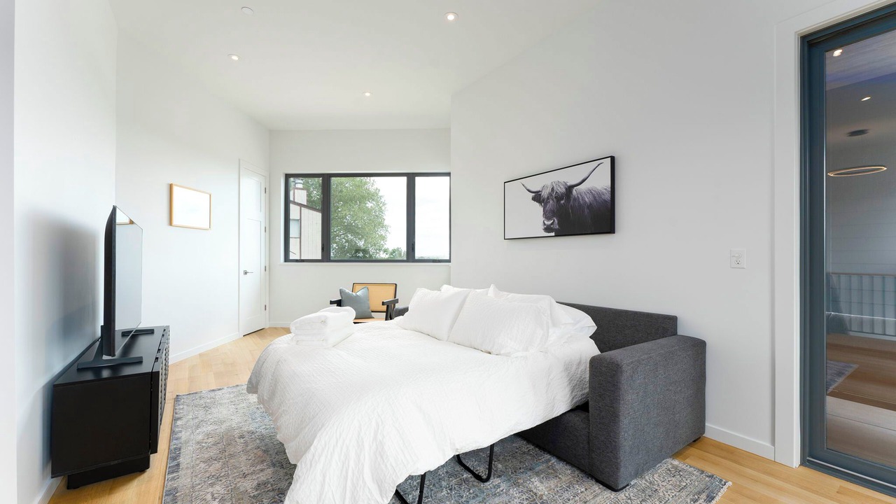 Photo of Bedroom in Whittier