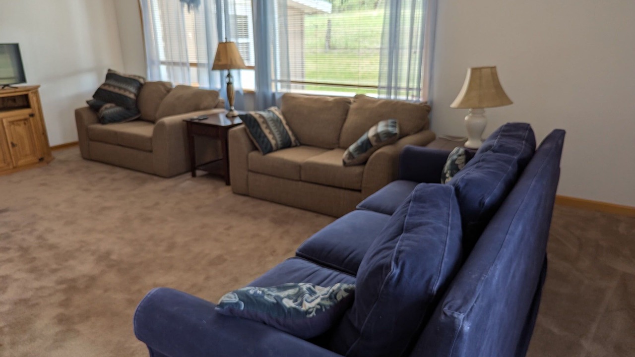 Photo of Livingroom in Hillside