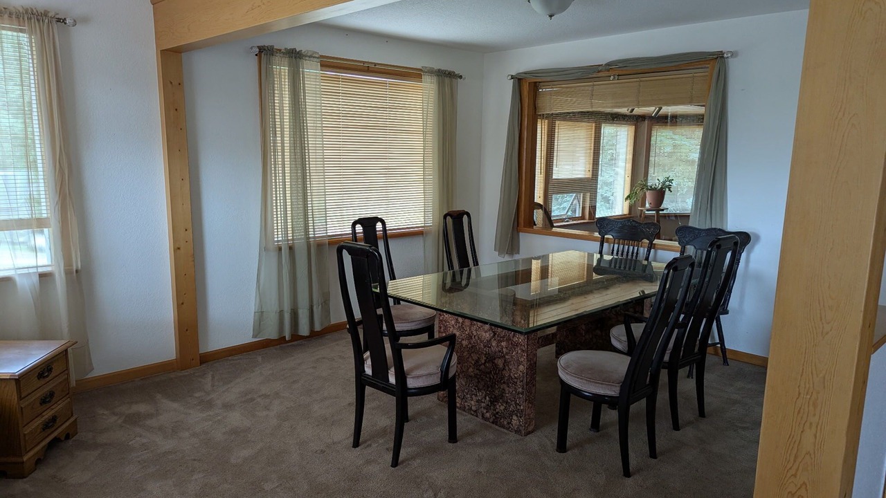 Photo of Livingroom in Hillside