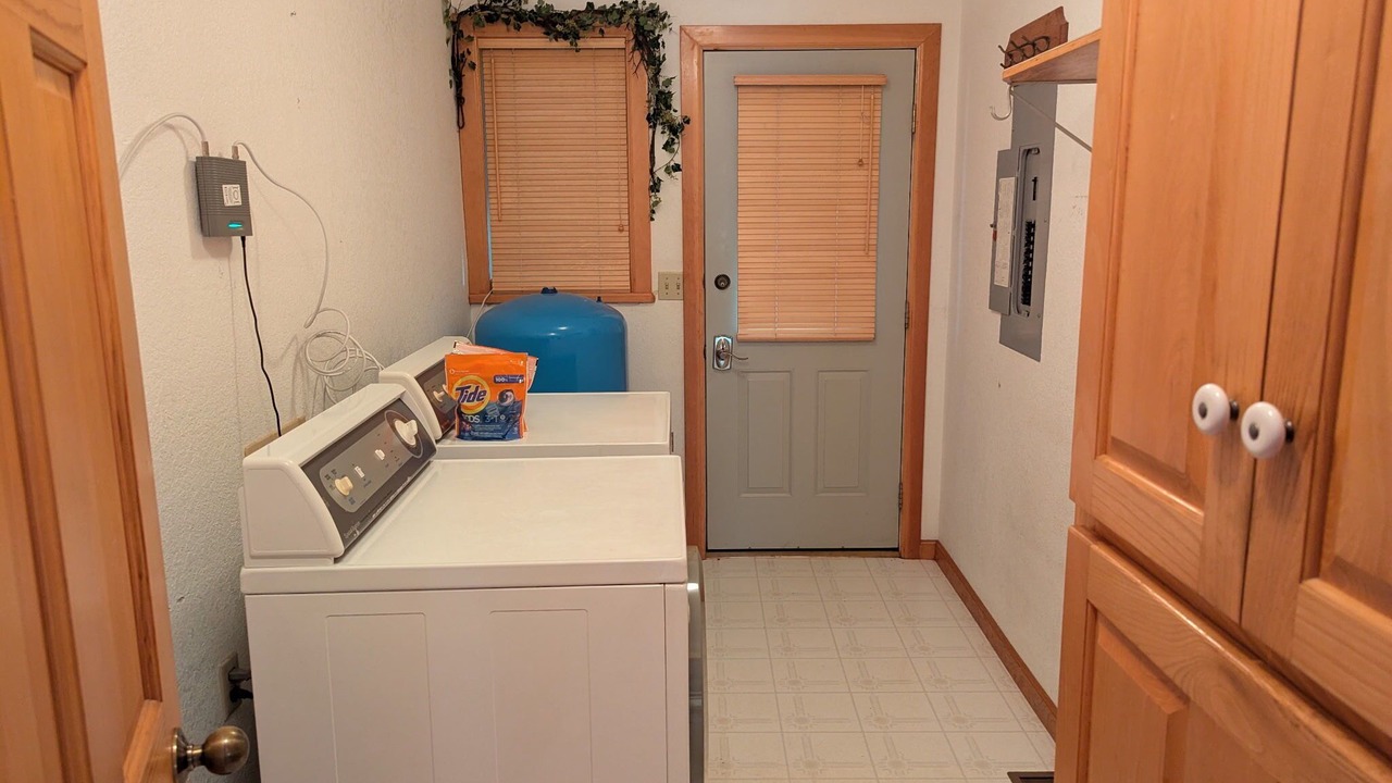 Photo of Bedroom in Hillside