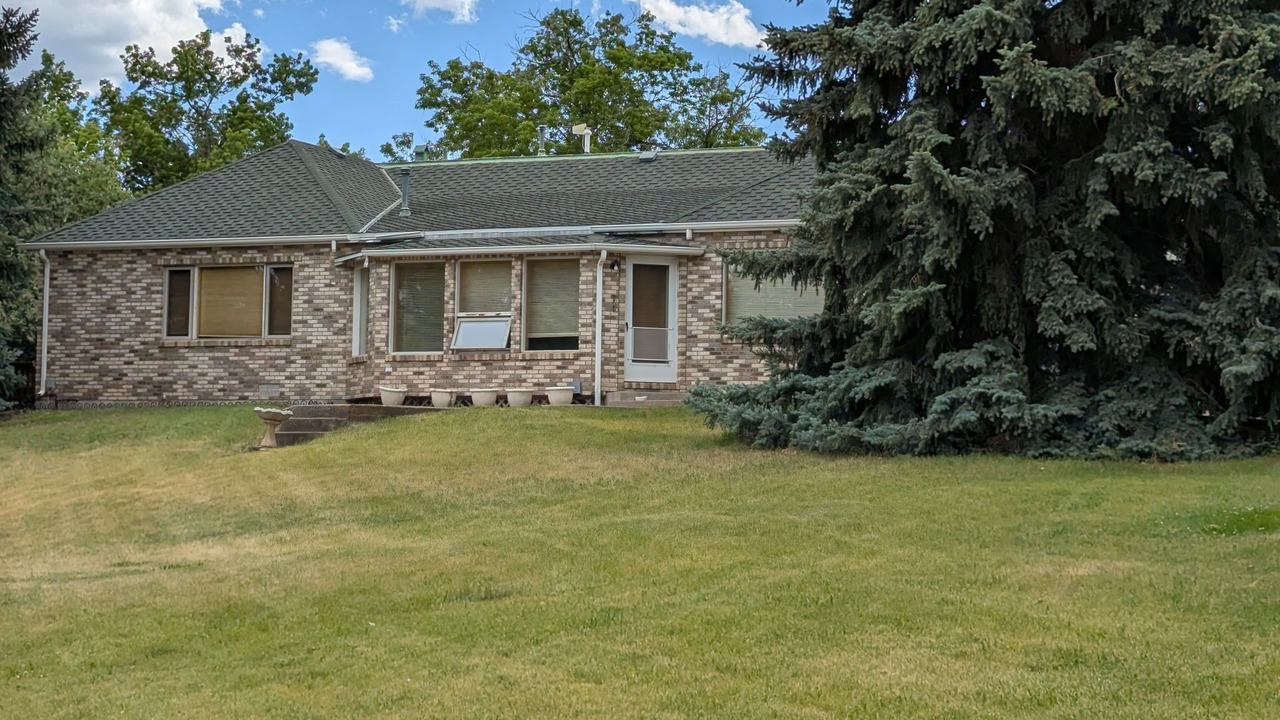 Photo of Outdoor in Hillside