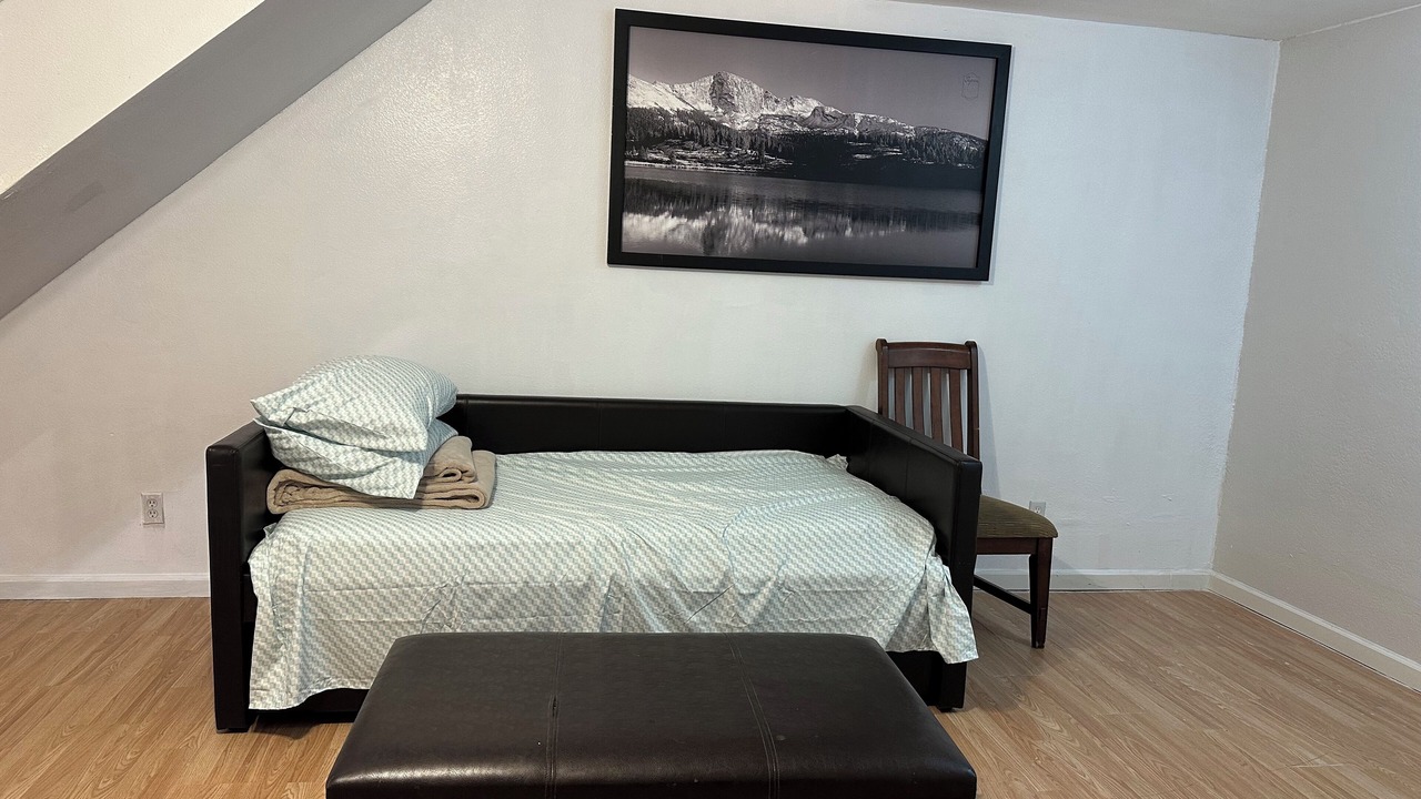 Photo of Bedroom in Delmar Parkway