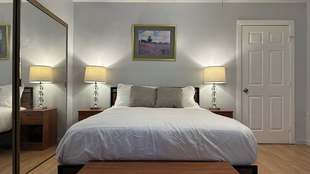 Photo of Bedroom in Delmar Parkway