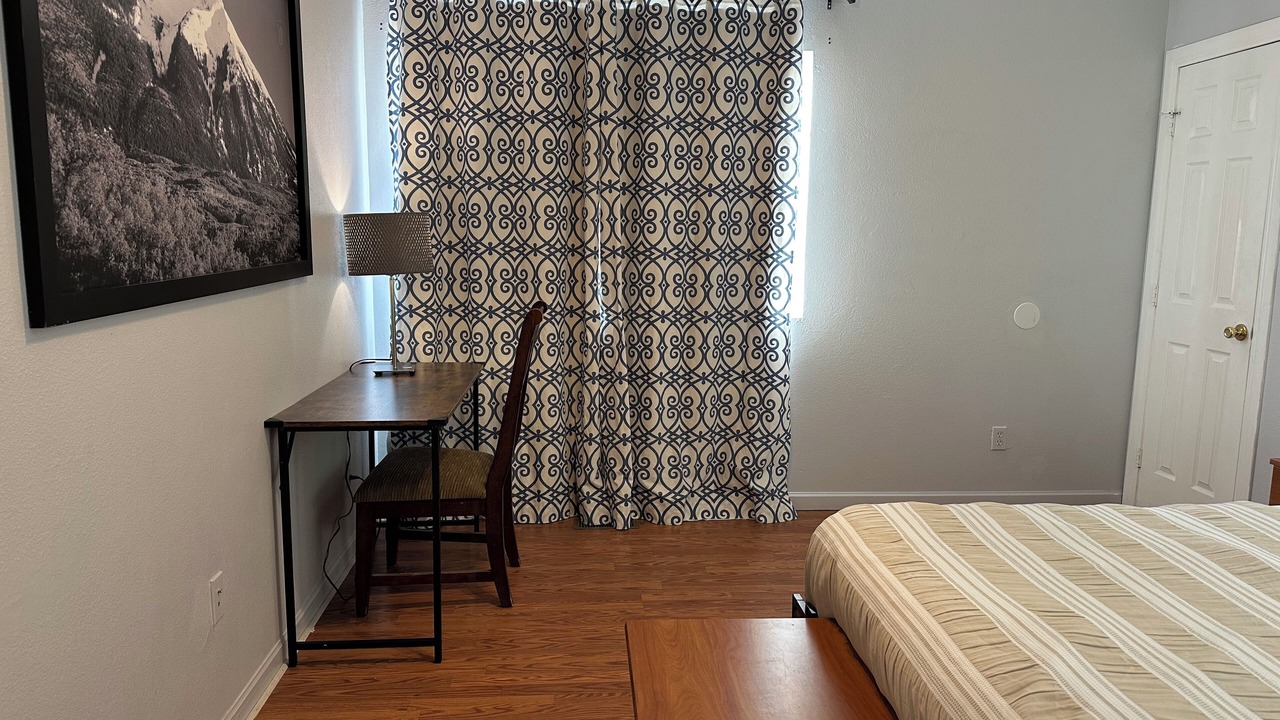 Photo of Bedroom in Delmar Parkway
