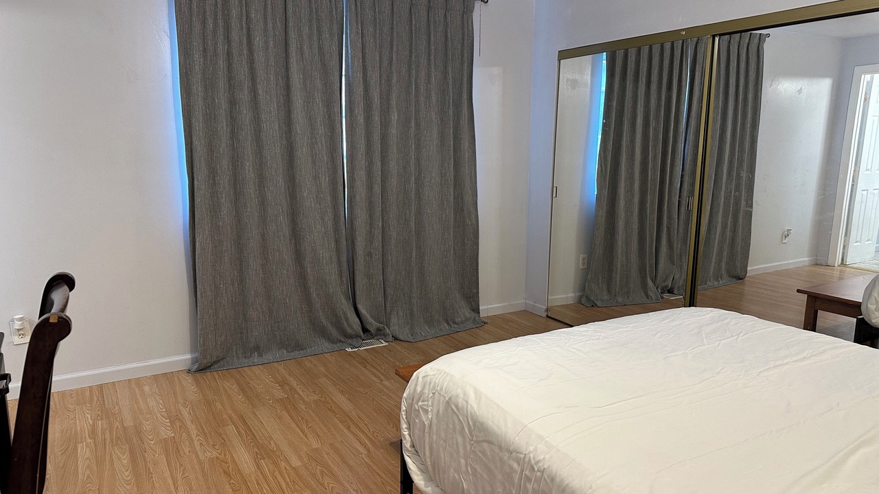Photo of Bedroom in Delmar Parkway
