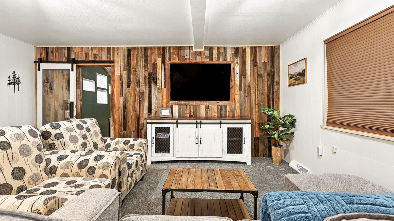 Photo of Livingroom in Larkspur