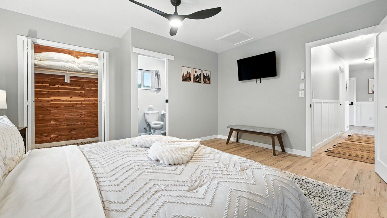 Photo of Bedroom in Larkspur
