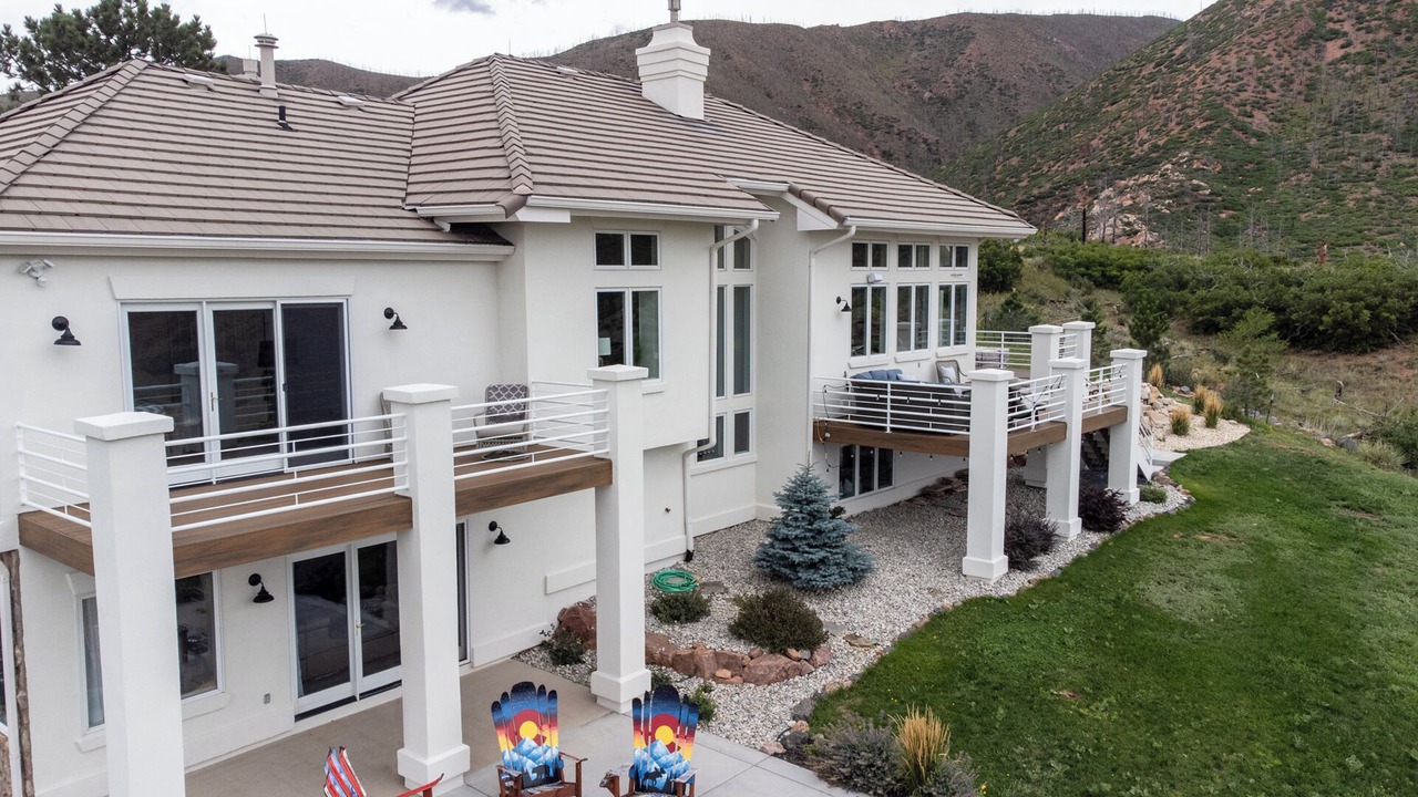 Photo of Outdoor in Mountain Shadows