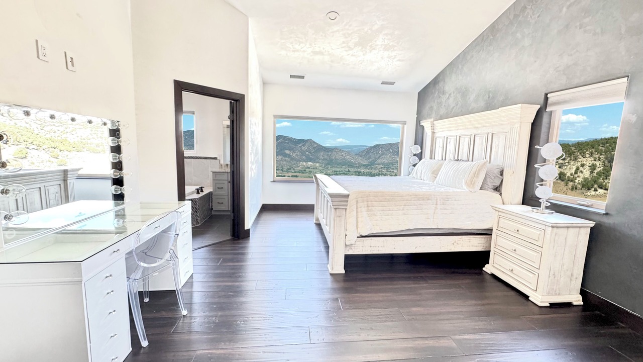 Photo of Bedroom in Silt