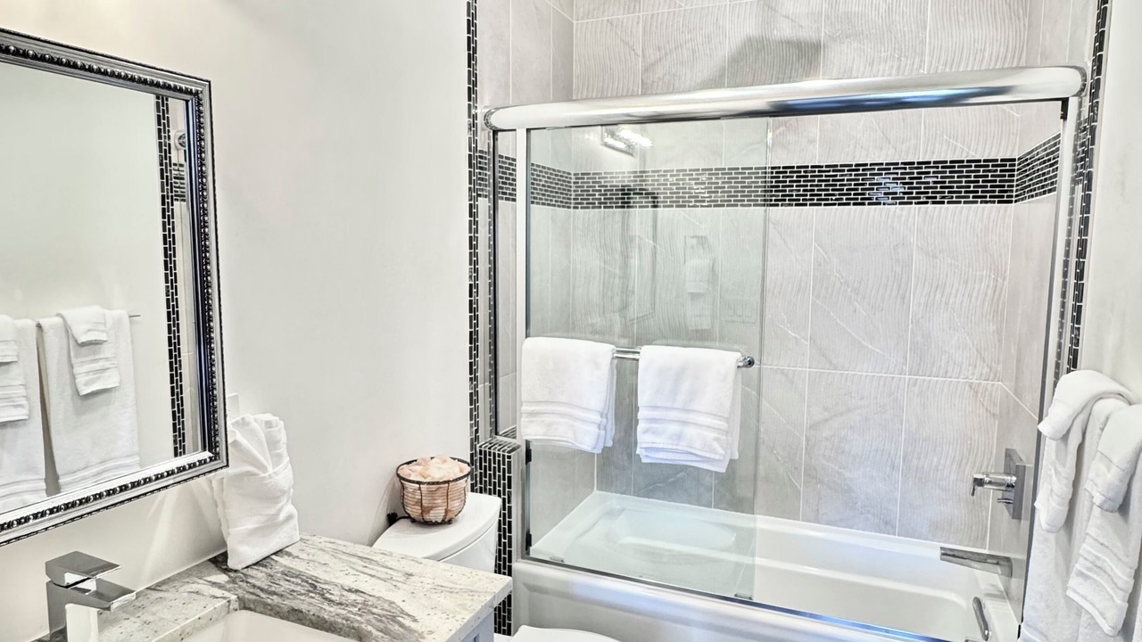 Photo of Bathroom in Silt