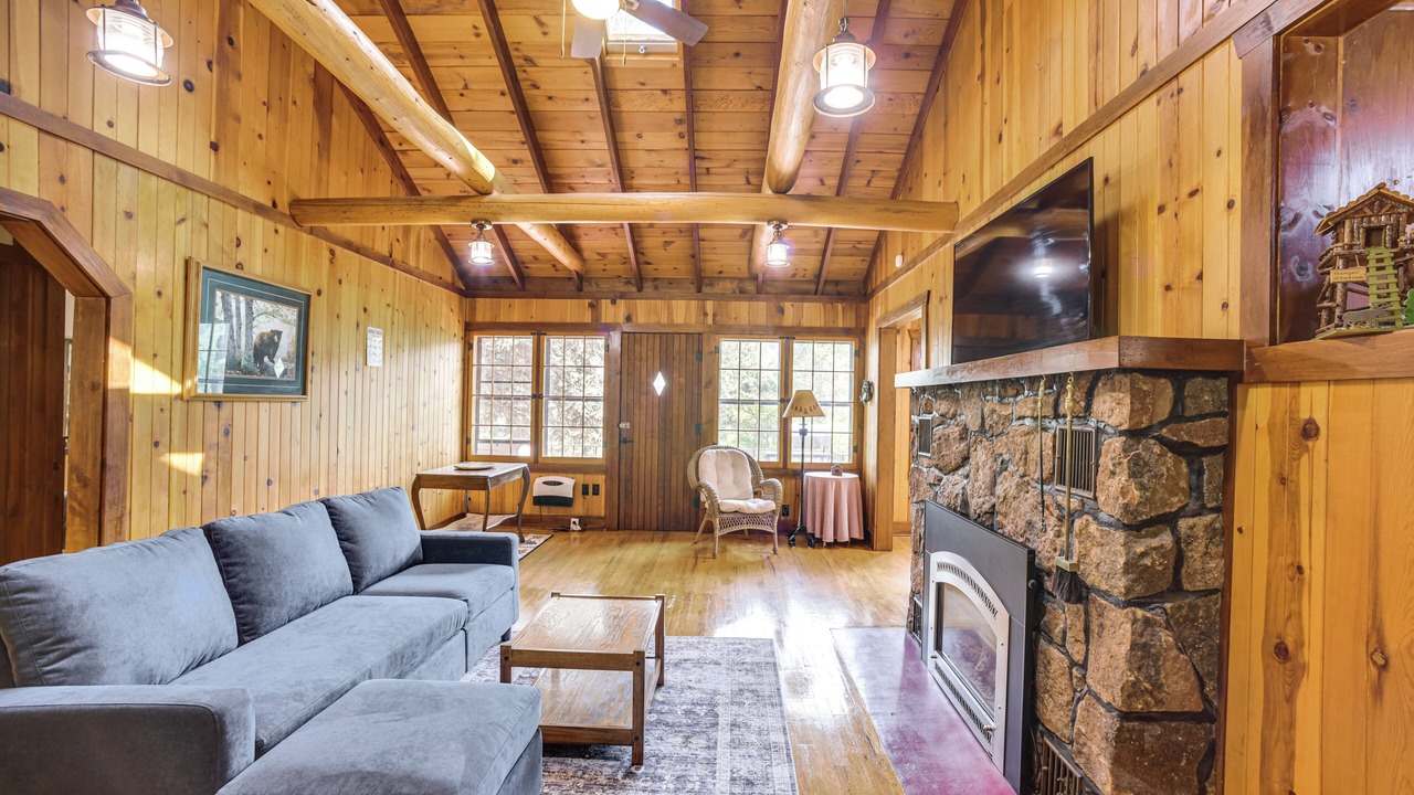Photo of Livingroom in Cascade-Chipita Park