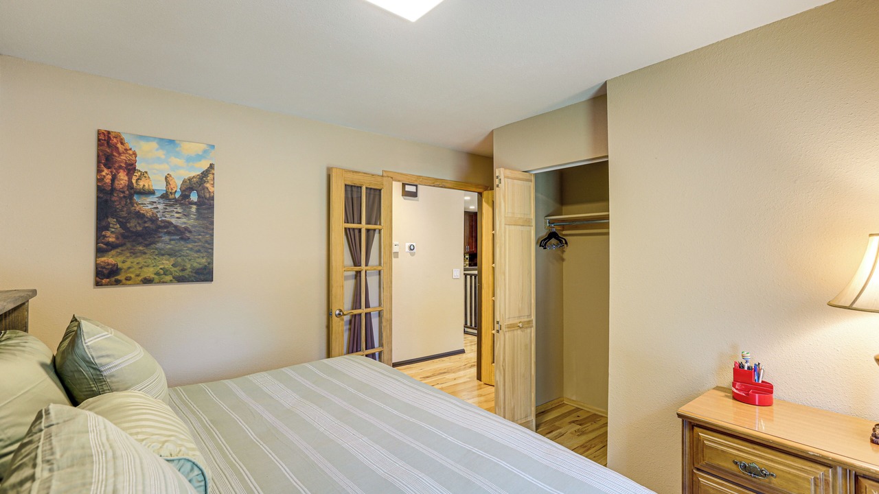 Photo of Bedroom in Aurora