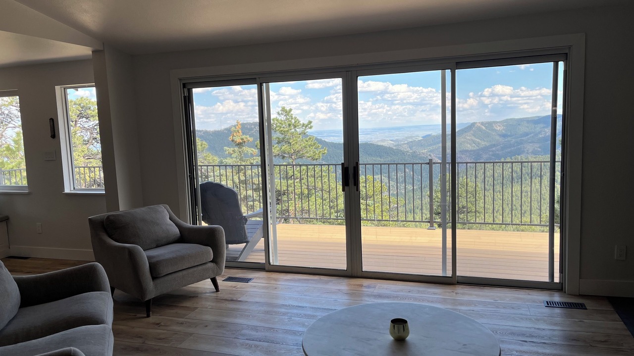 Photo of Livingroom in Genesee