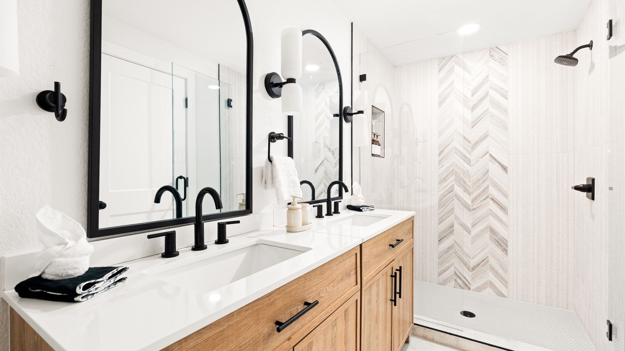 Photo of Bathroom in Lamar Heights Area