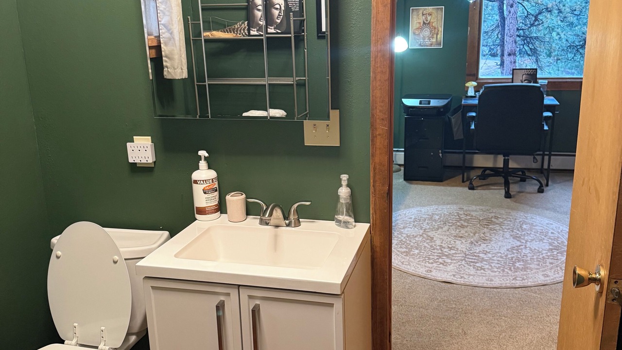 Photo of Bathroom in Pine