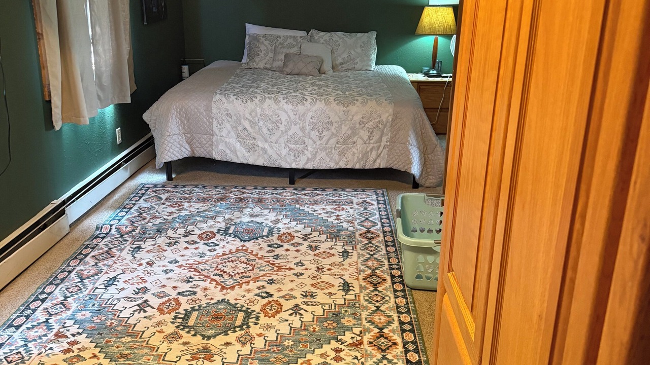 Photo of Bedroom in Pine