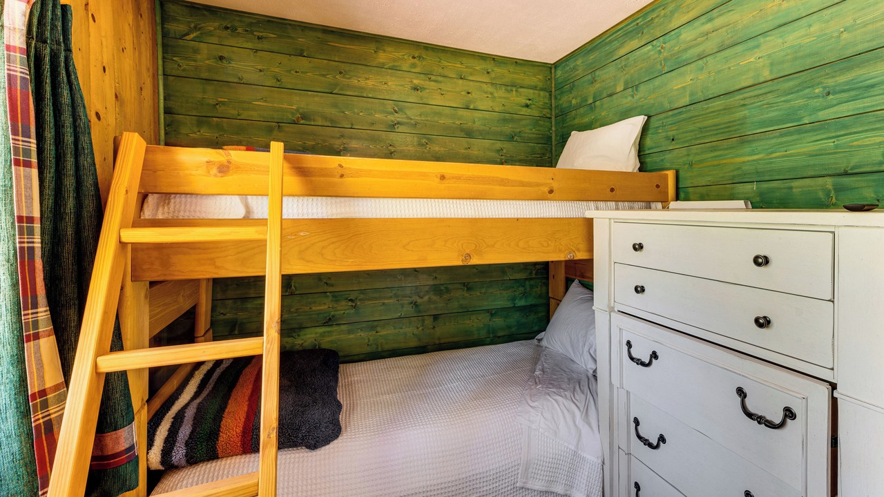 Photo of Bedroom in Divide