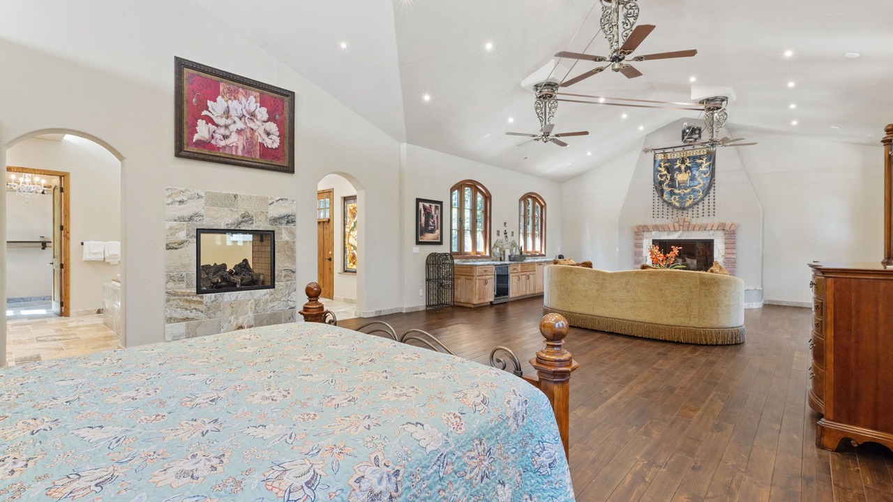 Photo of Bedroom in Broadmoor