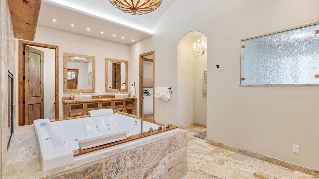 Photo of Bathroom in Broadmoor