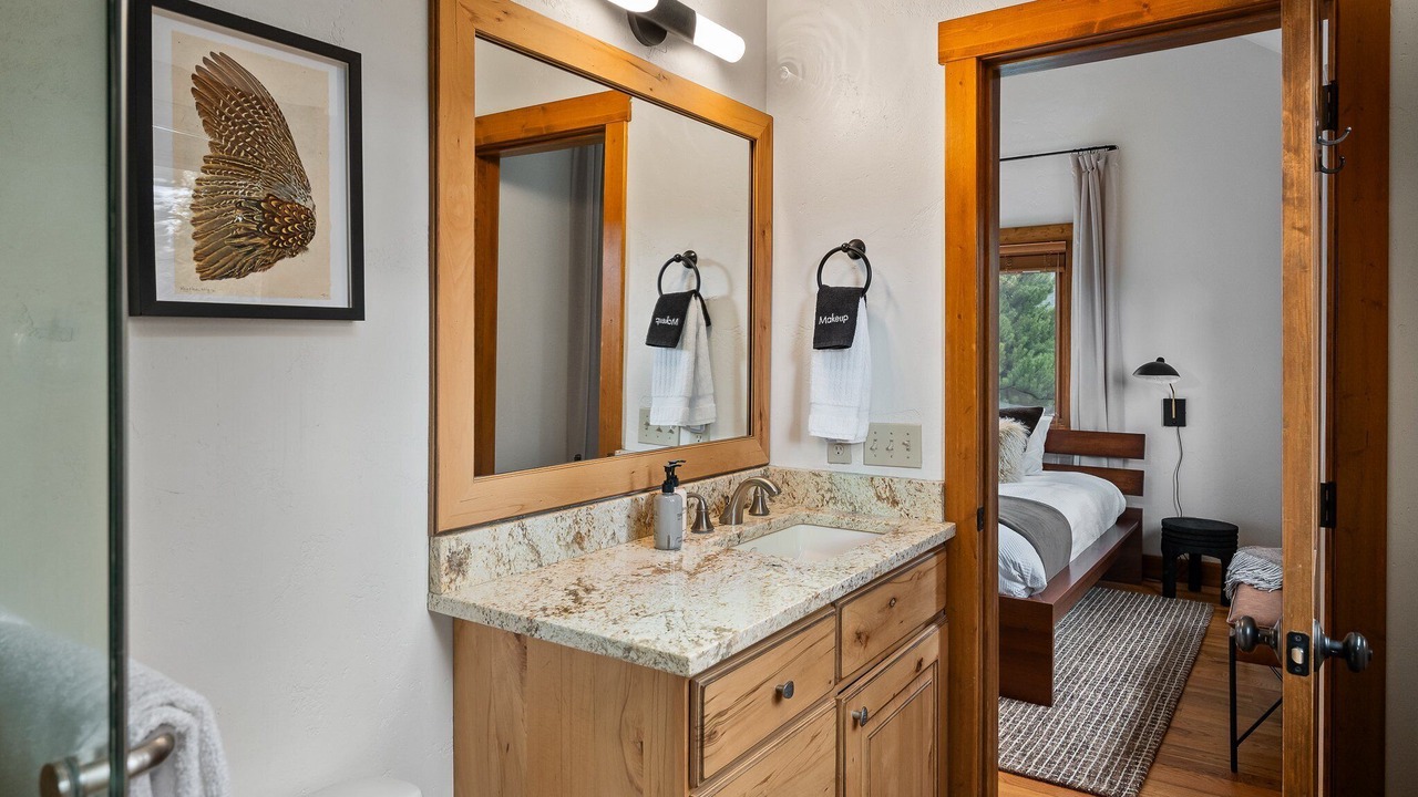 Photo of Bathroom in Sunset Ridge