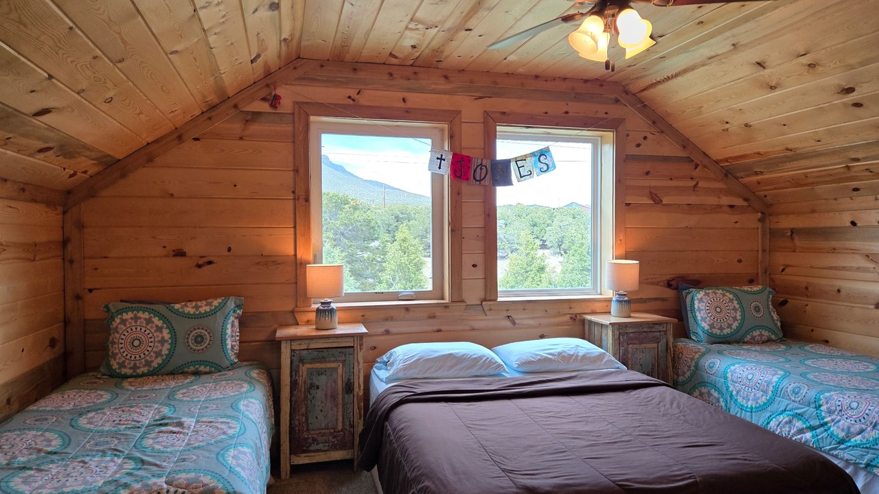 Photo of Bedroom in Alpine Village