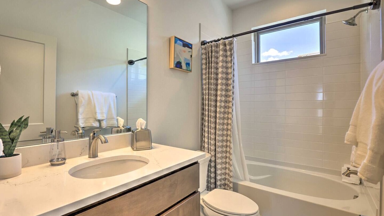 Photo of Bathroom in Rendezvous