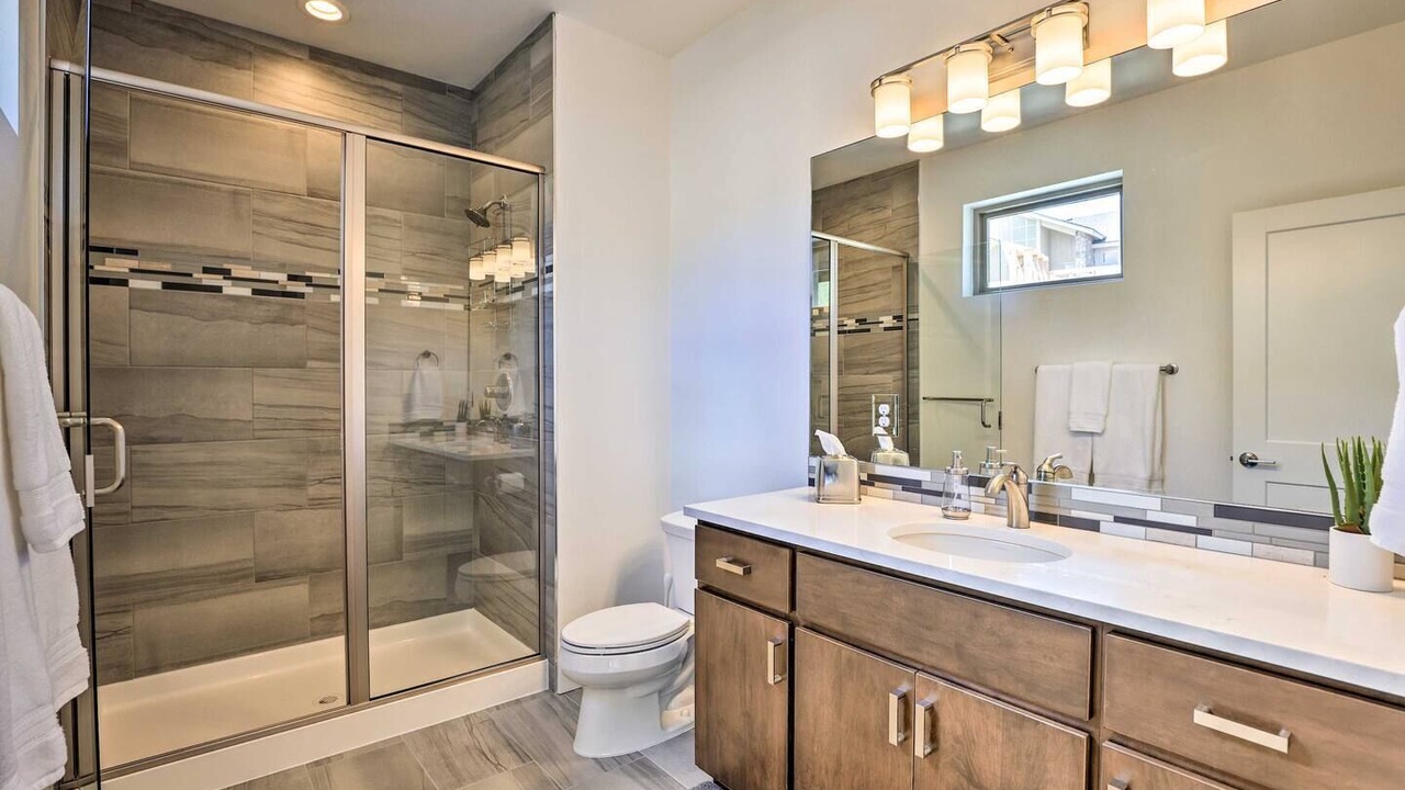 Photo of Bathroom in Rendezvous