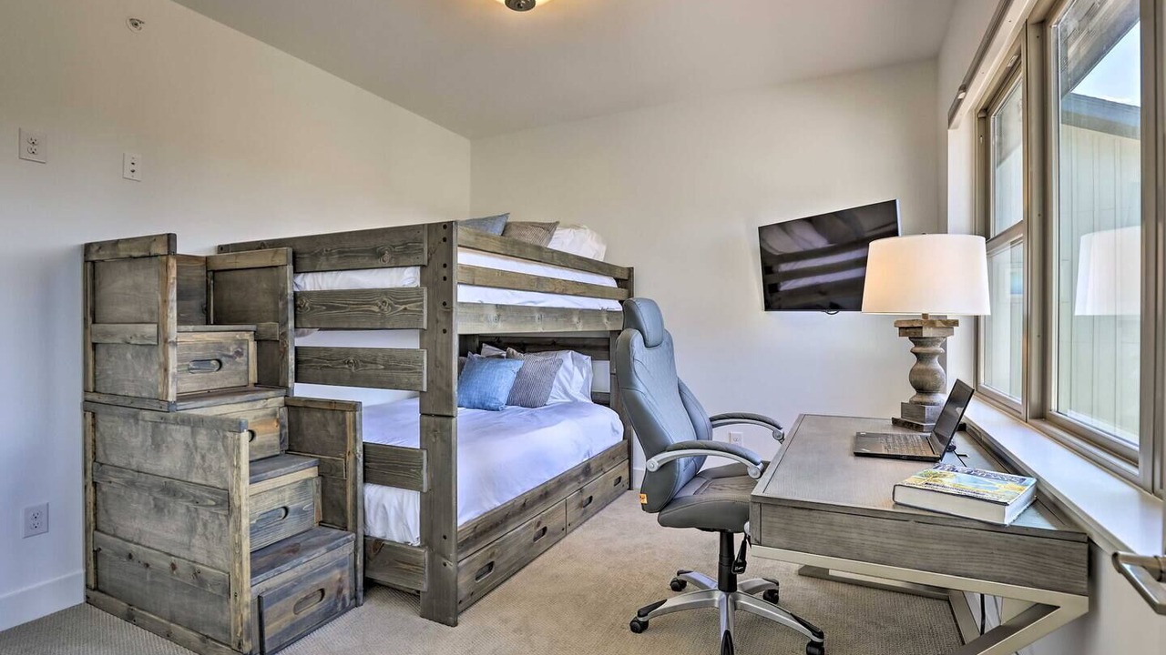 Photo of Bedroom in Rendezvous