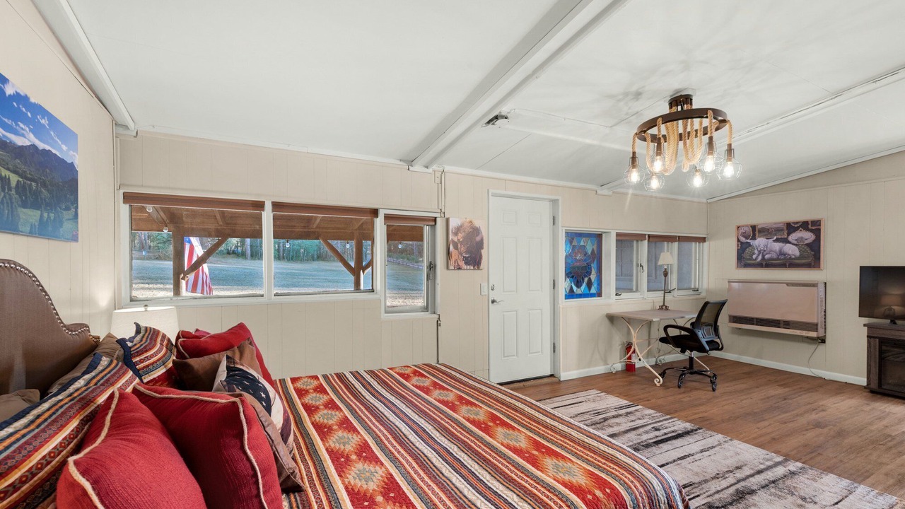 Photo of Bedroom in Colorado Springs
