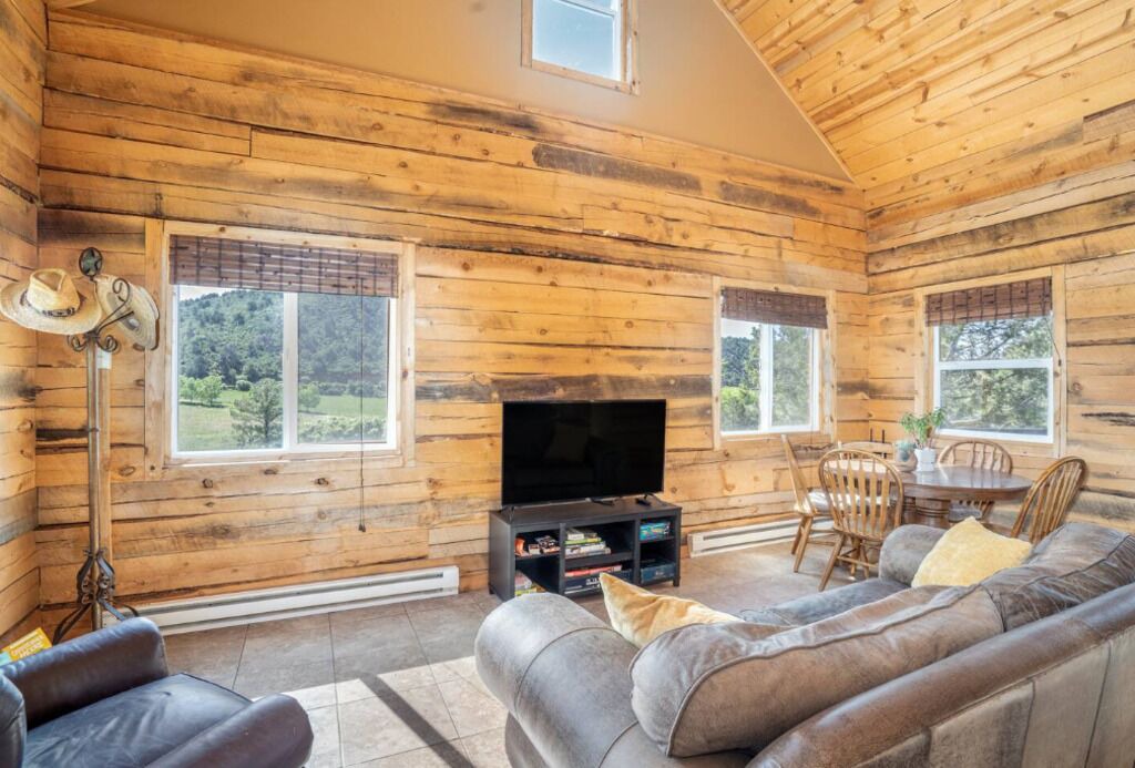 Photo of Livingroom in Hesperus