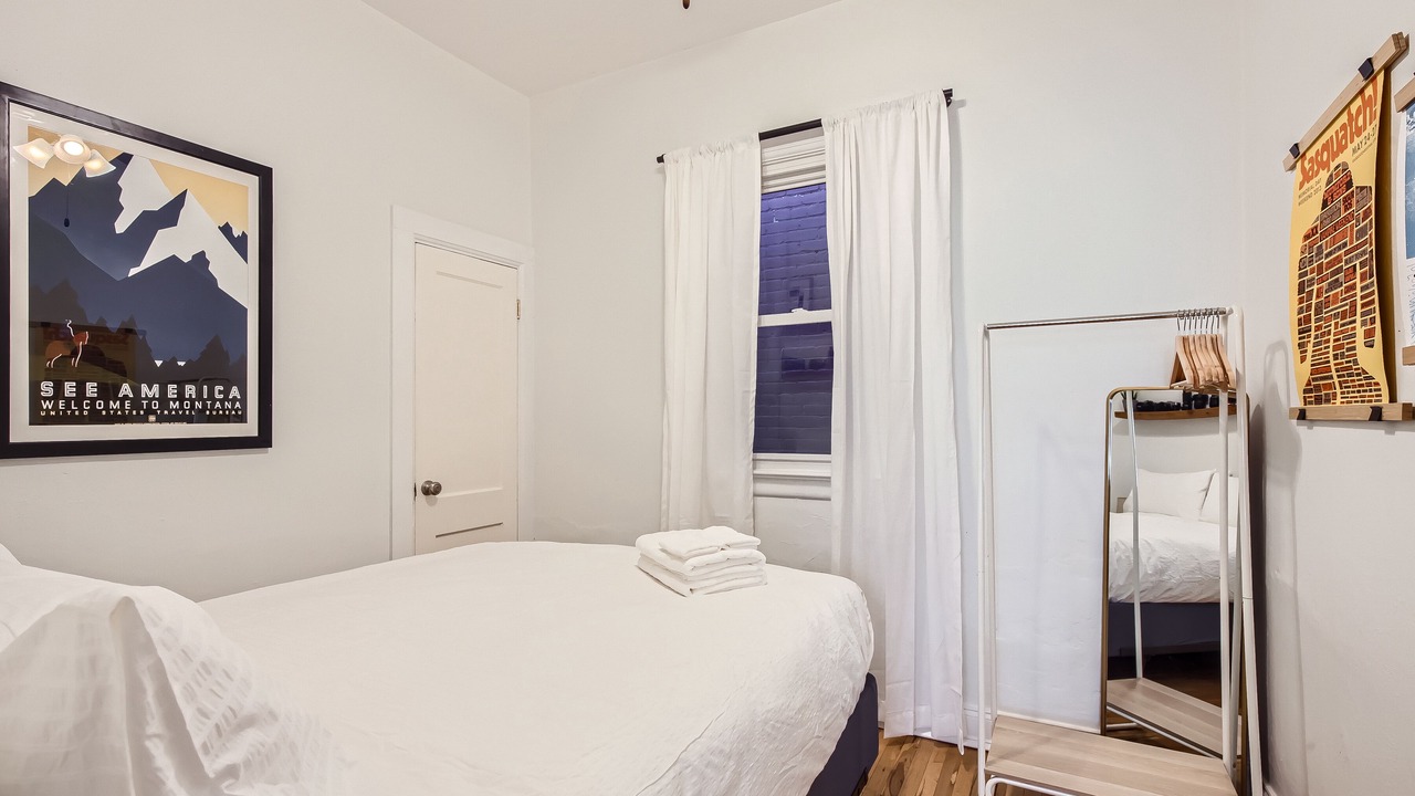 Photo of Bedroom in Cole