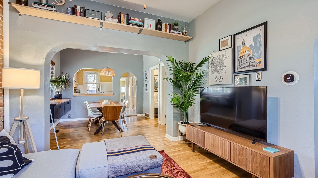 Photo of Livingroom in Cole