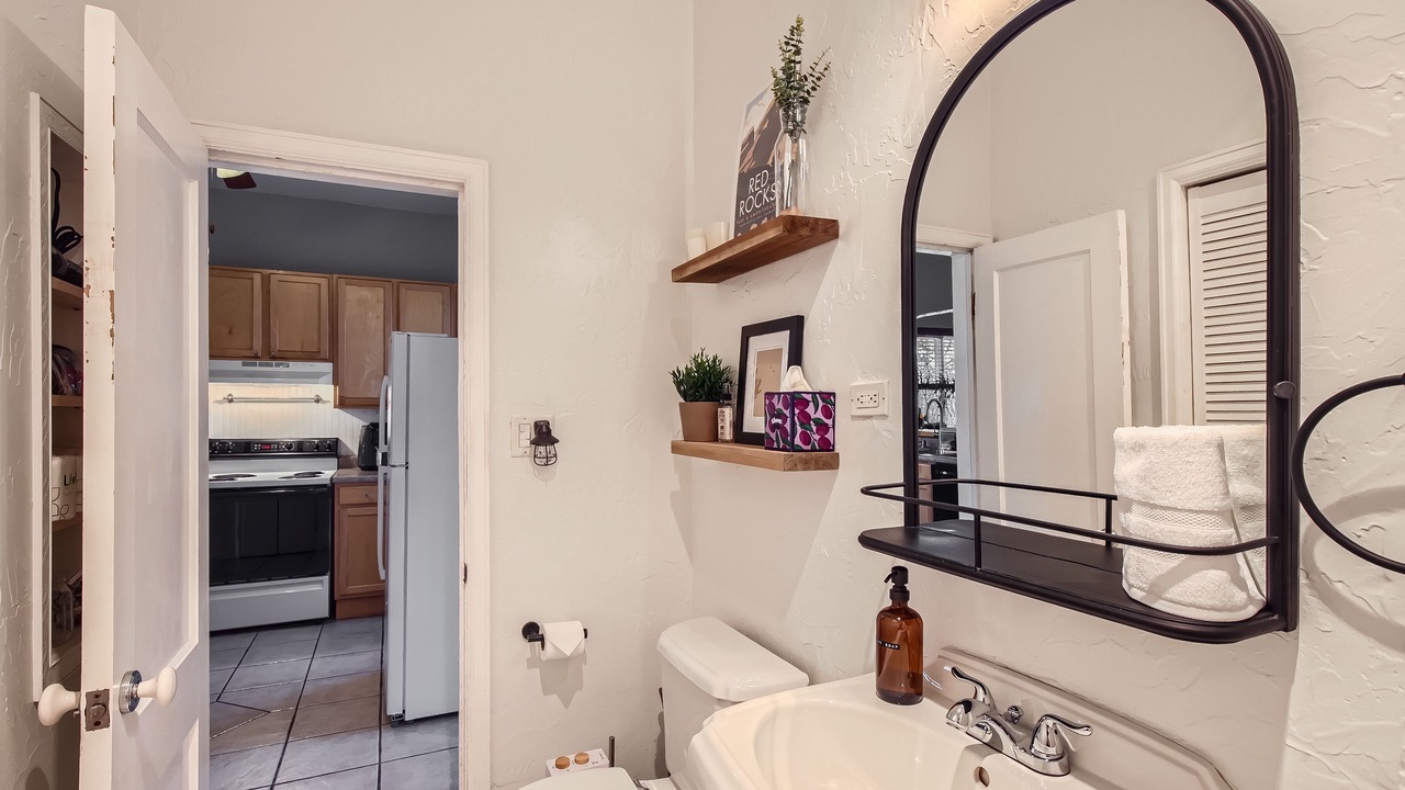 Photo of Bathroom in Cole