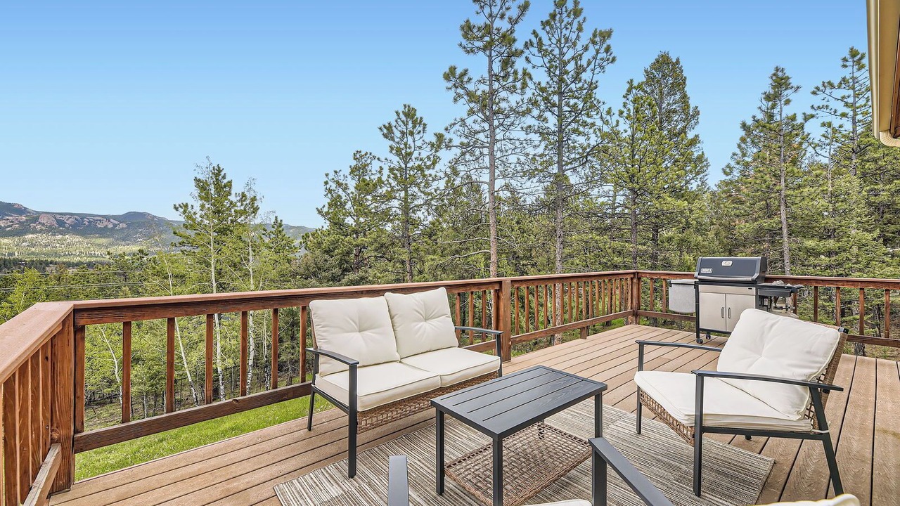 Photo of Patio Balcony in Pine