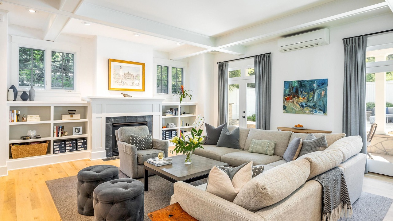 Photo of Livingroom in Newlands