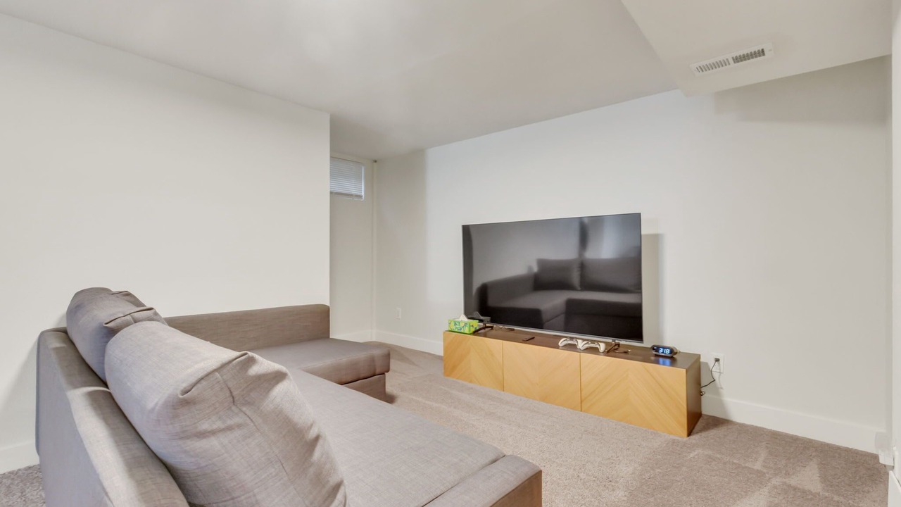 Photo of Livingroom in Allendale Area