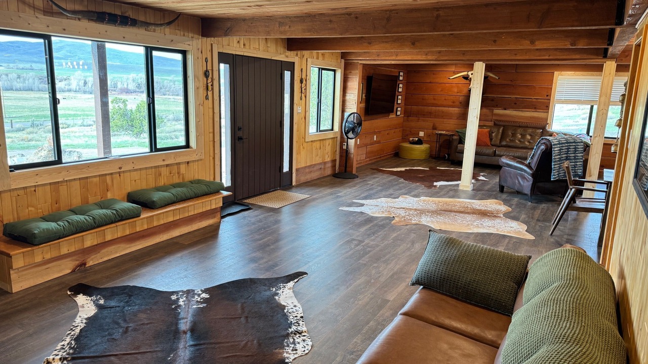 Photo of Livingroom in Meeker